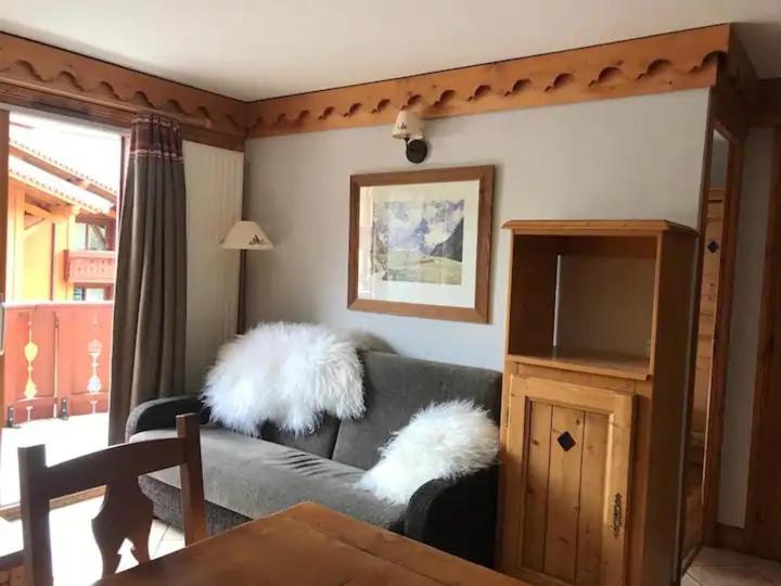 Le Chamois Des Alpages De Reberty Ski Au Pied แซ็ง-มาร์แต็ง-เดอ-แบลวีย์ ภายนอก รูปภาพ