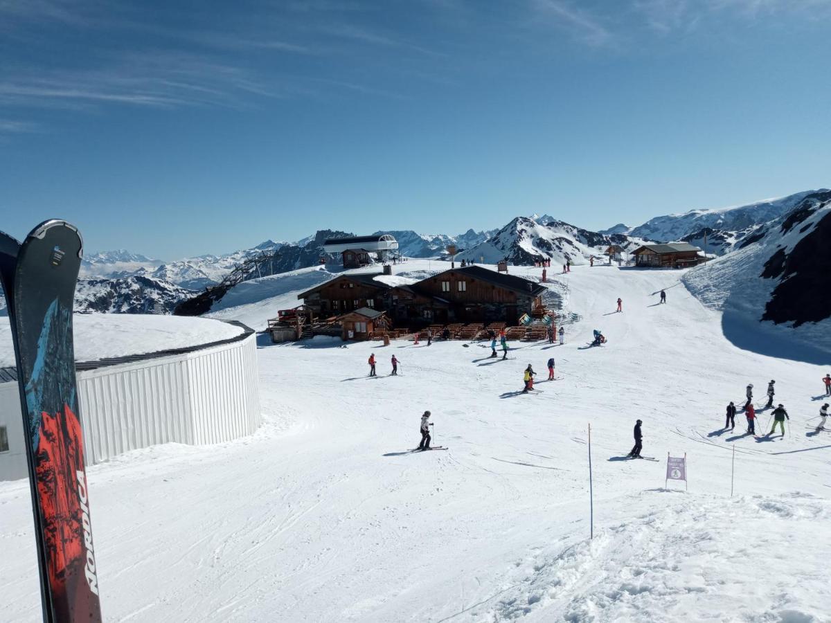 Le Chamois Des Alpages De Reberty Ski Au Pied แซ็ง-มาร์แต็ง-เดอ-แบลวีย์ ภายนอก รูปภาพ